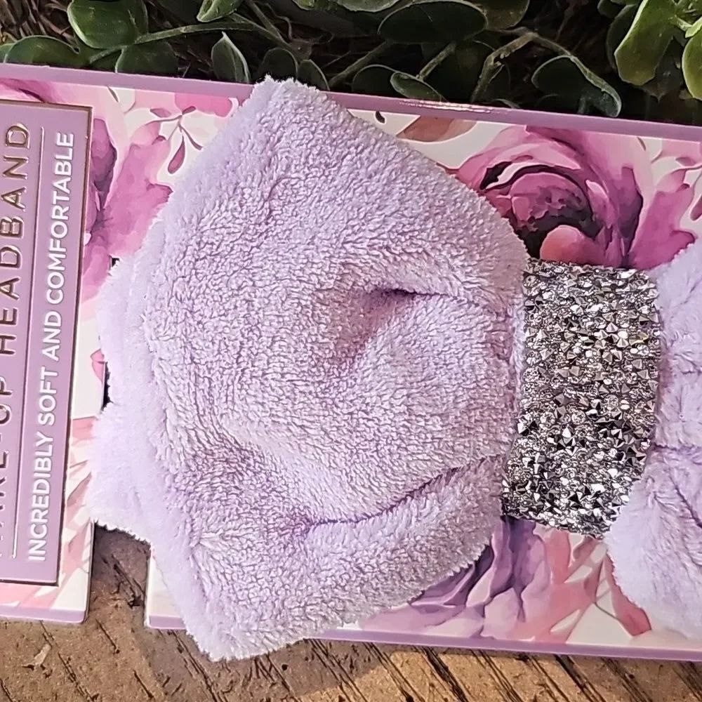 Spa make-up headband NWT super soft blingy - Picture 2 of 5